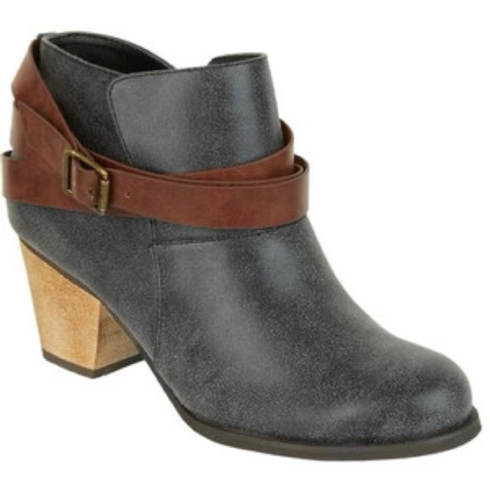 Restricted Chrissy Bootie Black